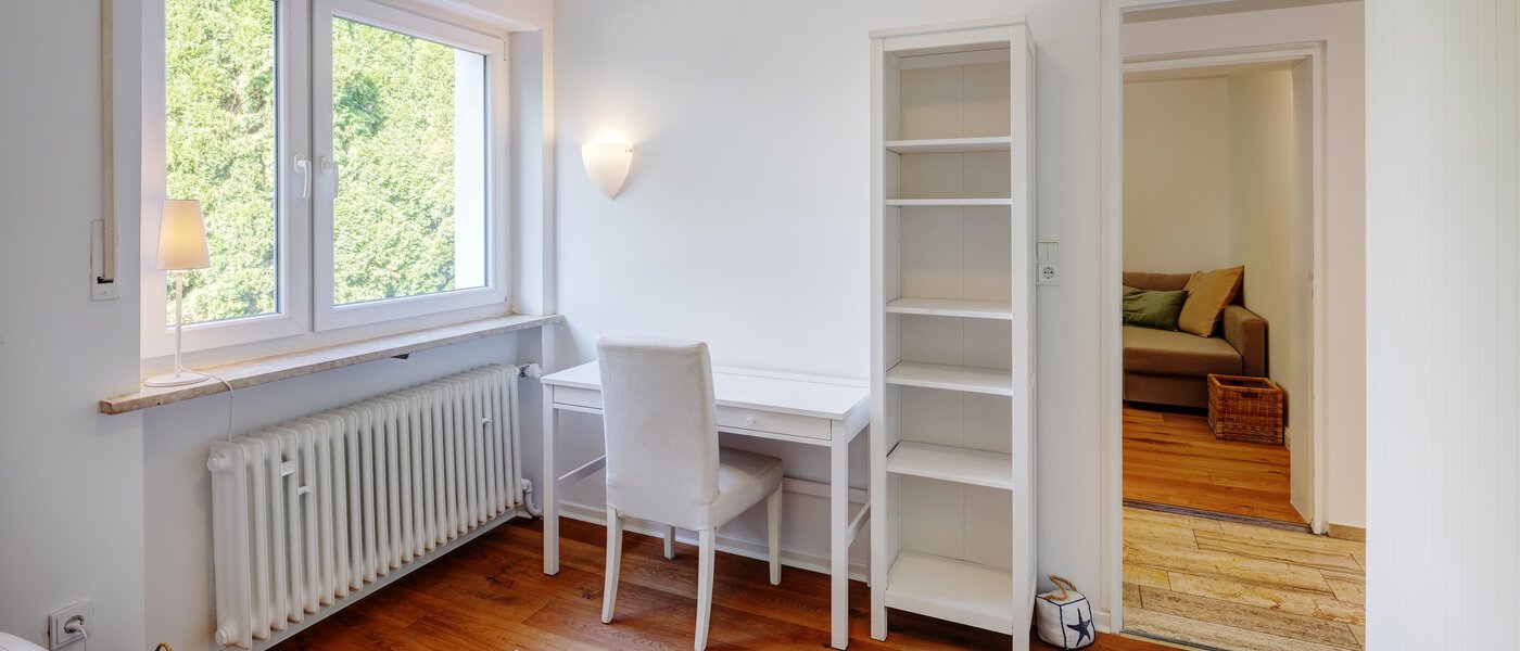 квартира с садом Feldafing 04 2-я спальная комната 11698