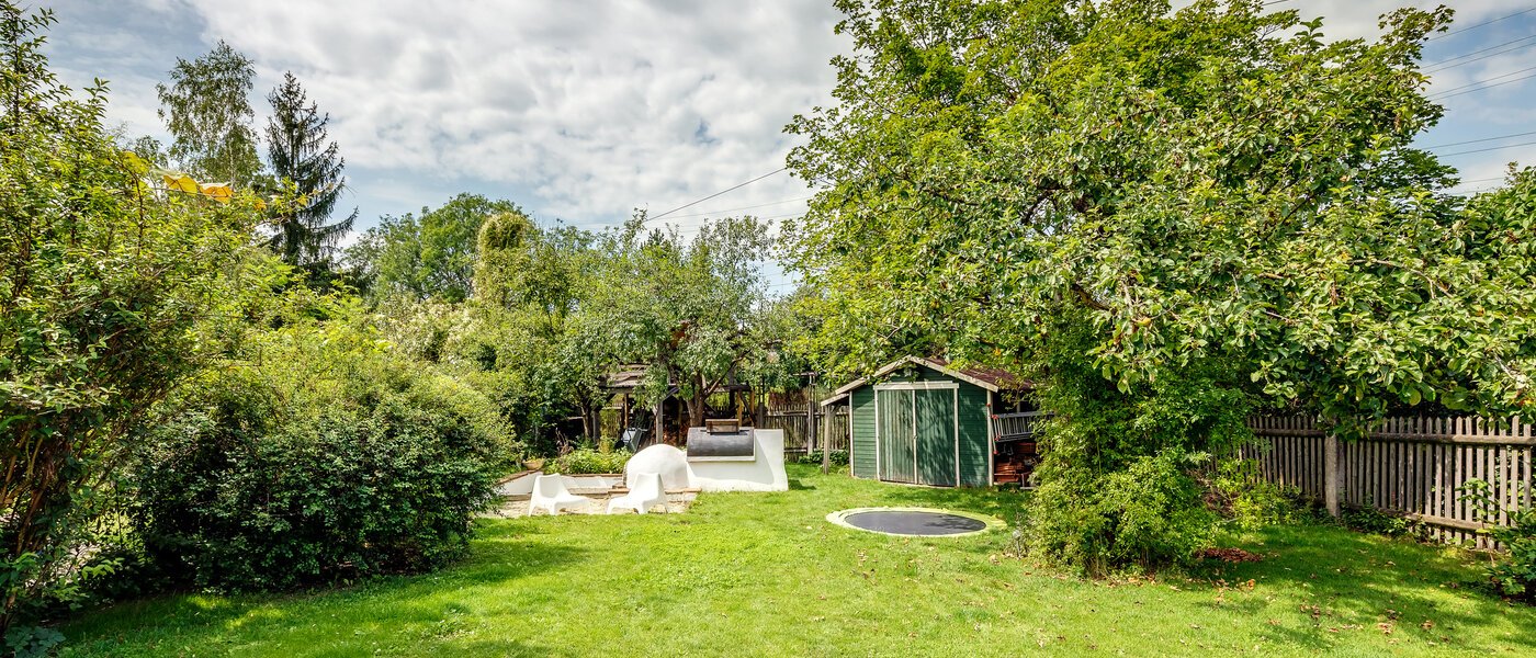 Особняк München Fasanerie 01 сад 11740