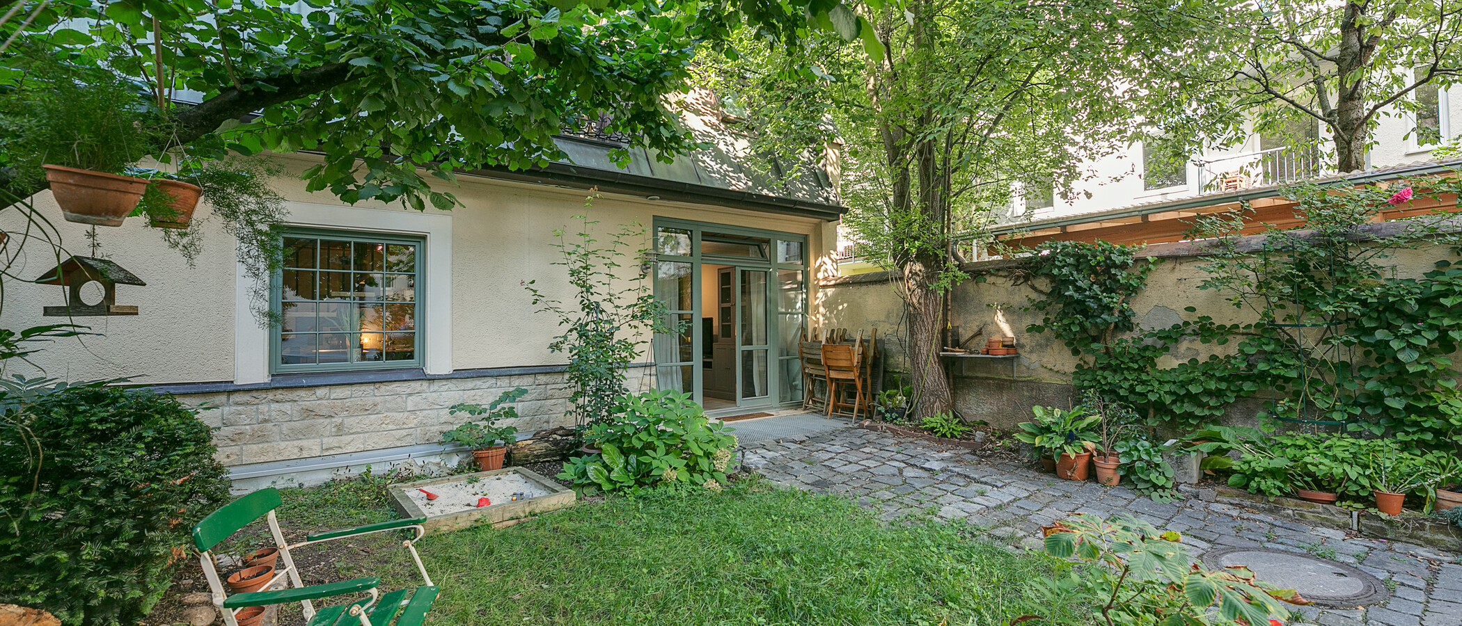 двухэтажная квартира München Westend 02 сад 11814