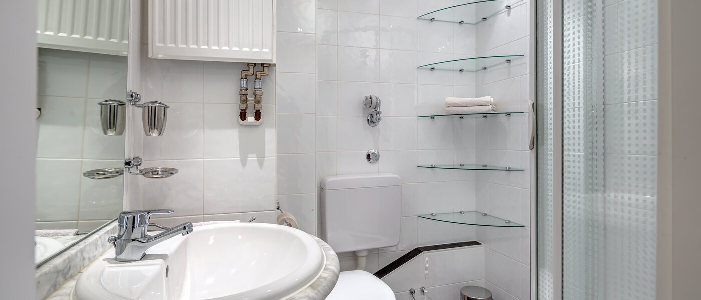 квартира München Schwabing-West (rund um den Hohenzollernplatz) 02 ванная комната 1187