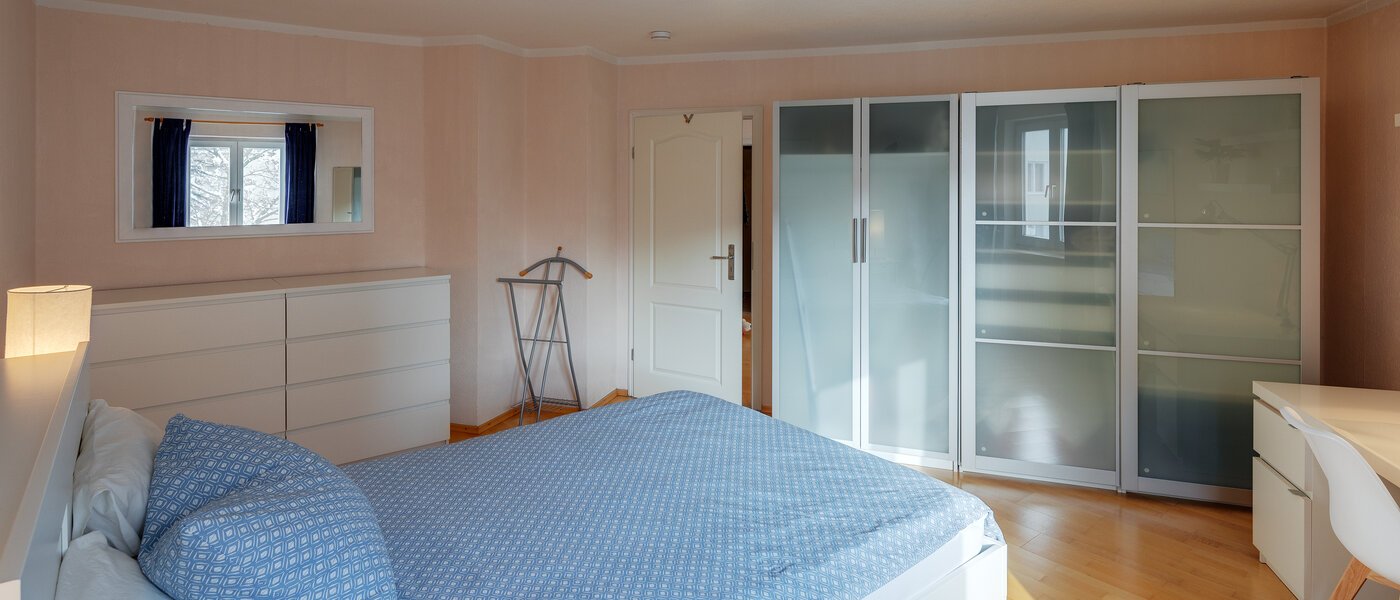 квартира München Schwabing-West (rund um den Hohenzollernplatz) 03 спальная комната 1187