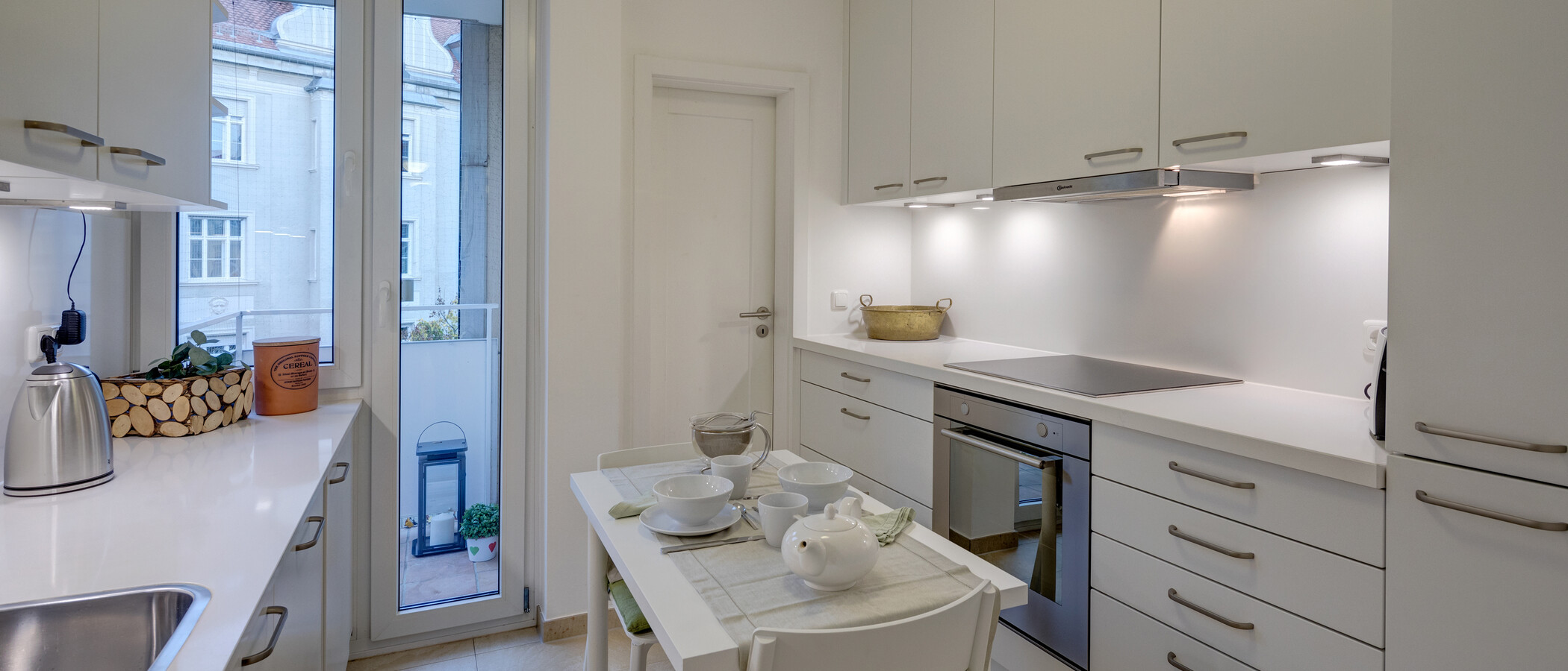квартира München Schwabing (links der Leopoldstraße) 02 кухня 11895