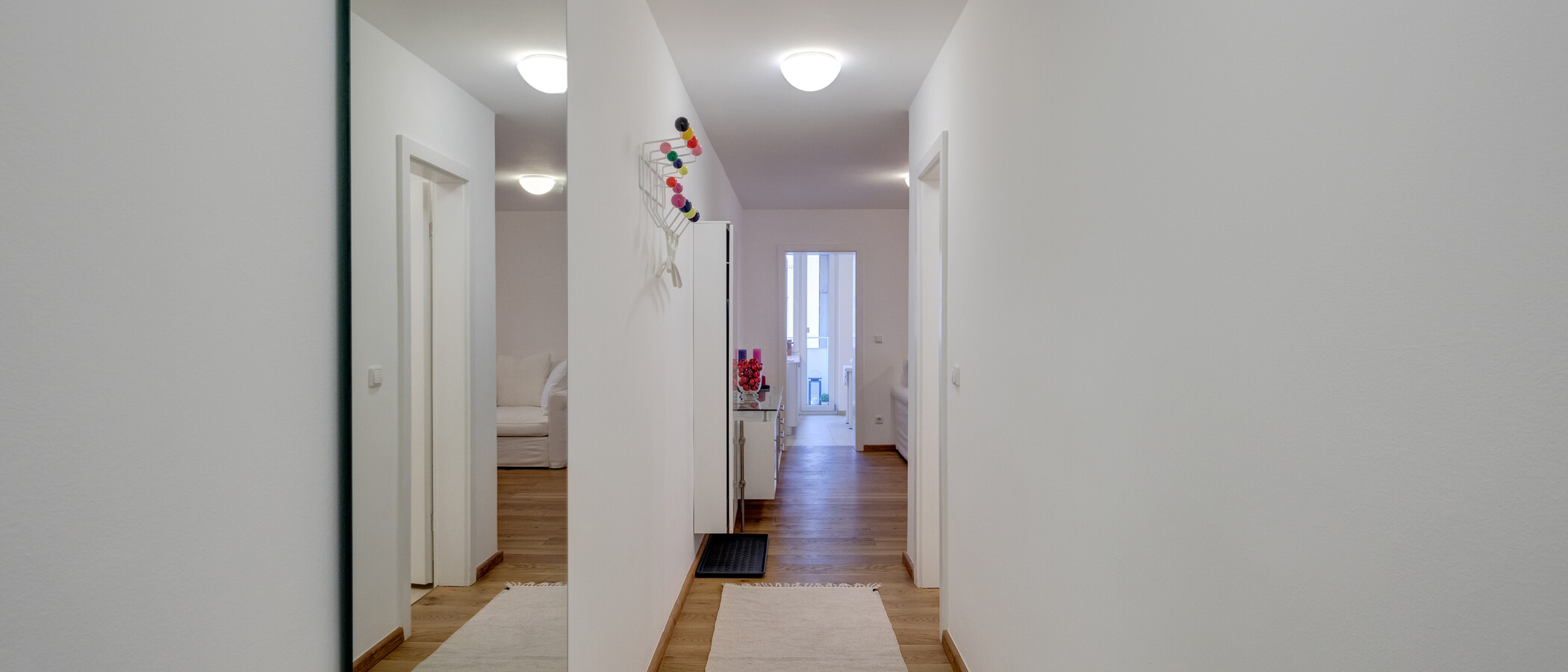 квартира München Schwabing (links der Leopoldstraße) 04 коридор 11895