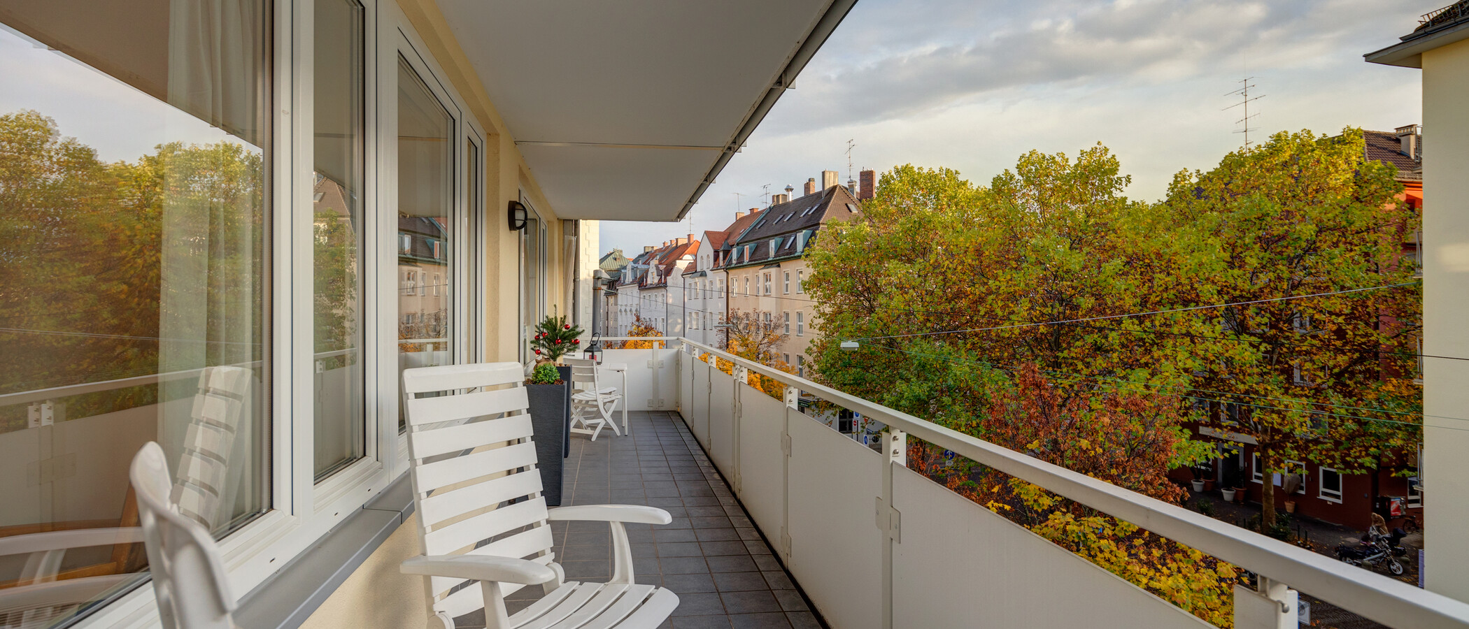 квартира München Schwabing (links der Leopoldstraße) 02 балкон 11895