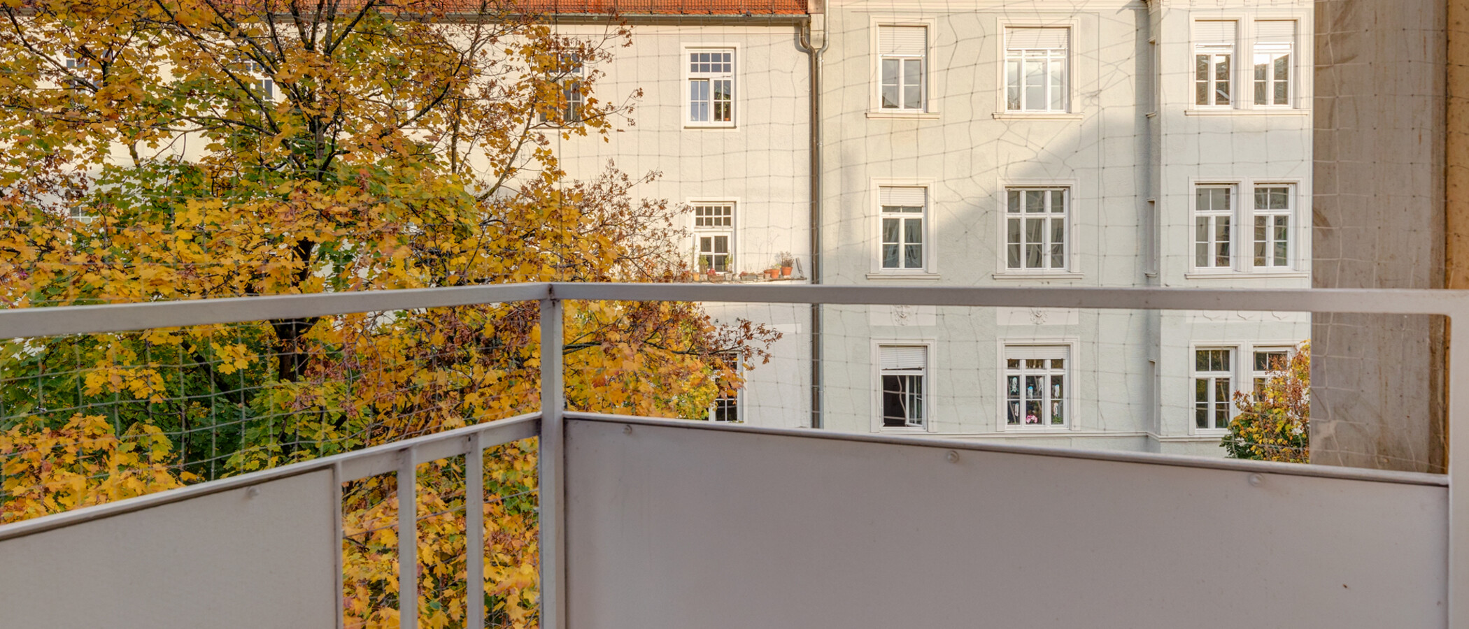квартира München Schwabing (links der Leopoldstraße) 01 2-ой балкон 11895