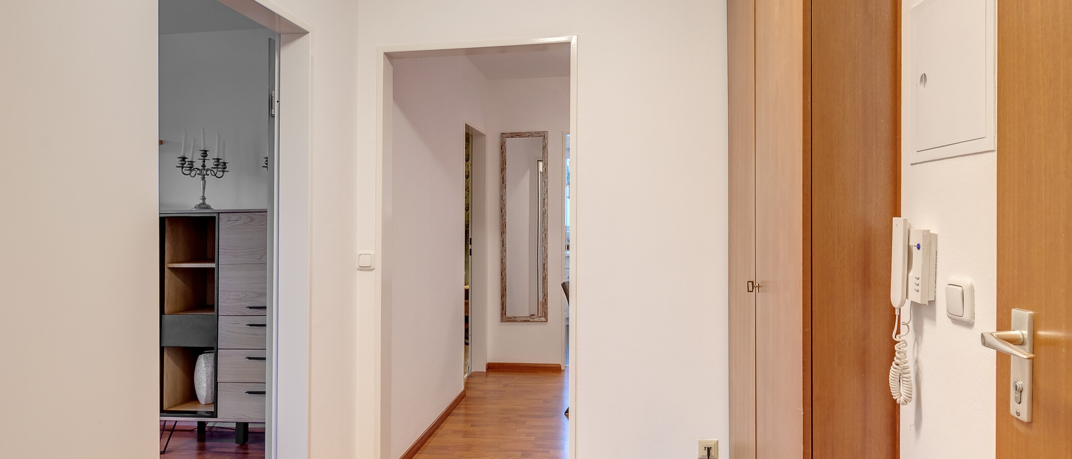 квартира München Obermenzing 01 коридор 11911