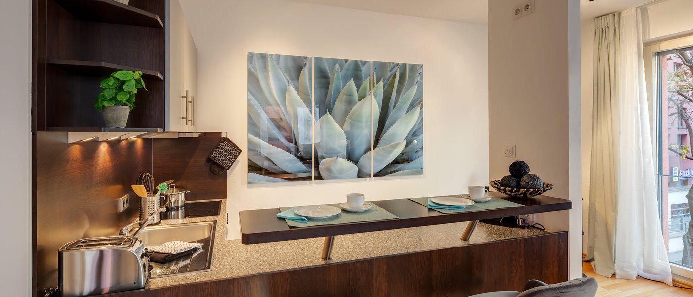 квартира München Schwabing (rechts der Leopoldstraße) 02 кухня 11920