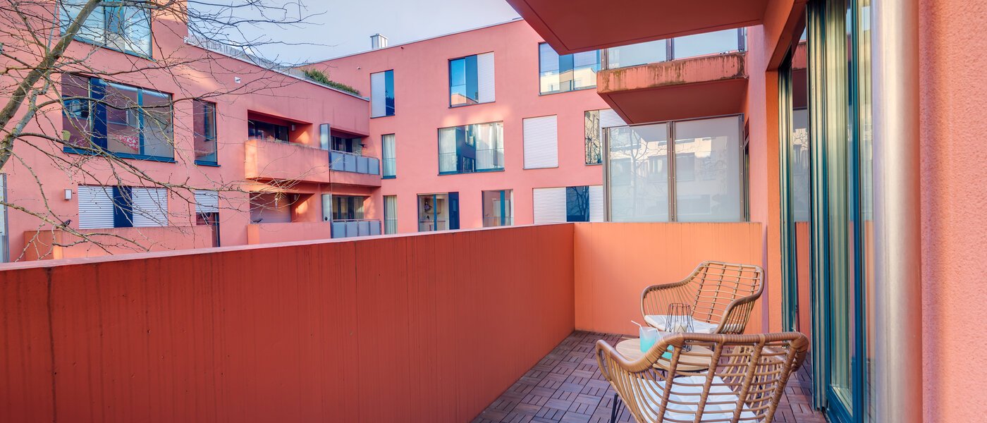 квартира München Schwabing (rechts der Leopoldstraße) 02 балкон 11920