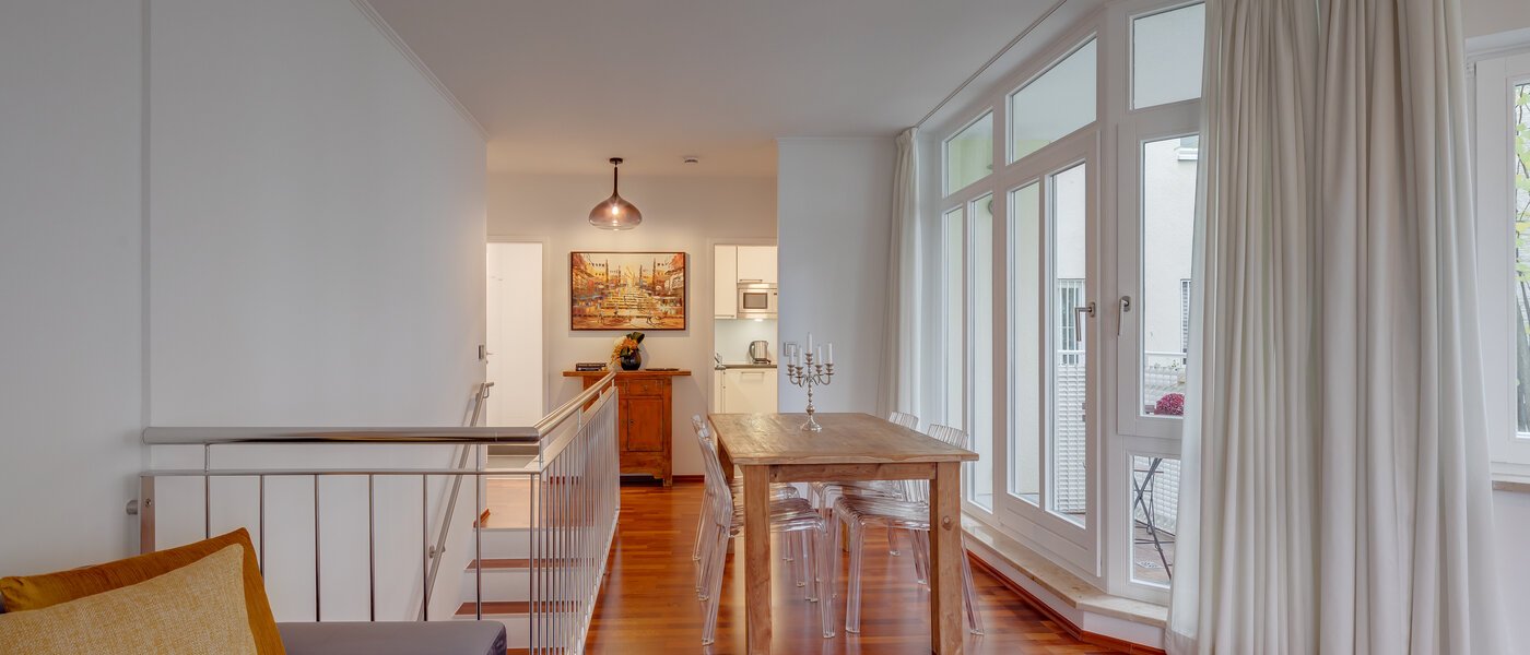 двухэтажная квартира München Schwabing-West (rund um den Hohenzollernplatz) 01 жилое пространство 11944