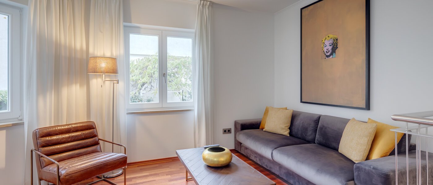 двухэтажная квартира München Schwabing-West (rund um den Hohenzollernplatz) 03 жилое пространство 11944