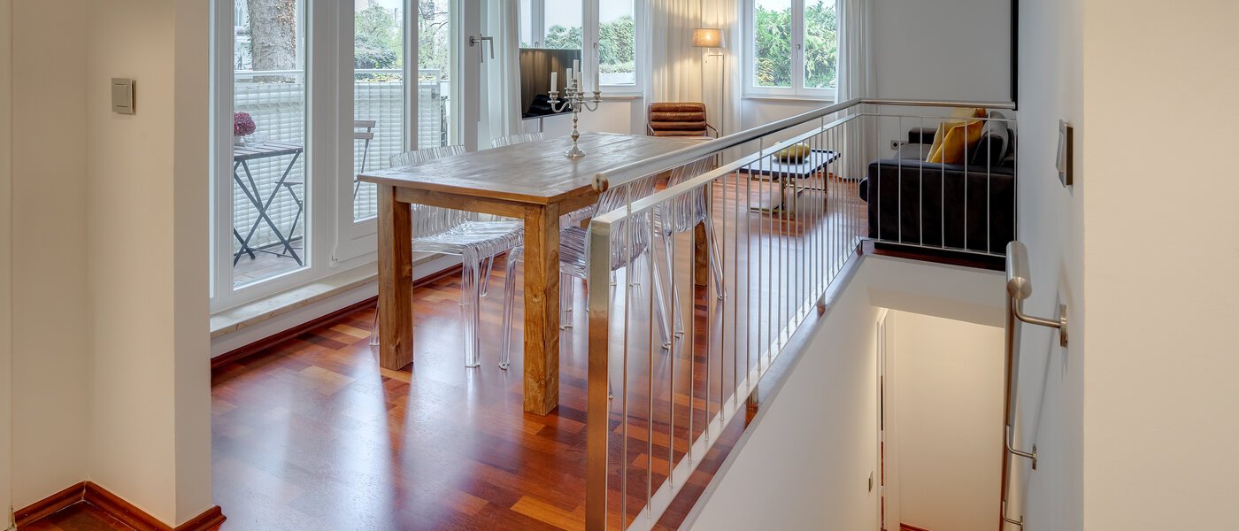 двухэтажная квартира München Schwabing-West (rund um den Hohenzollernplatz) 05 жилое пространство 11944