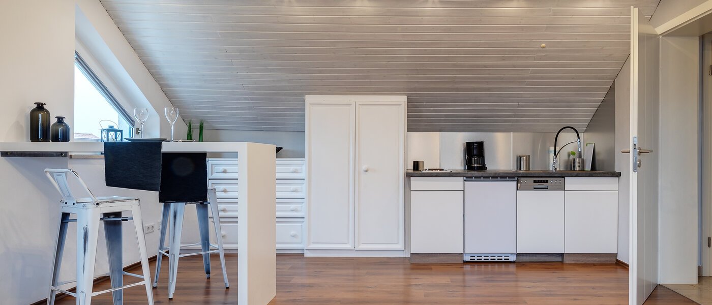 мансардная квартира München Lerchenau 01 кухня 11948