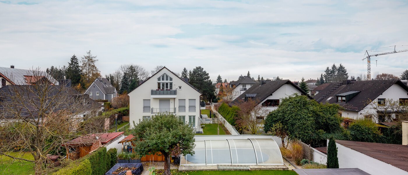 мансардная квартира München Lerchenau 01 вид из окна 11948