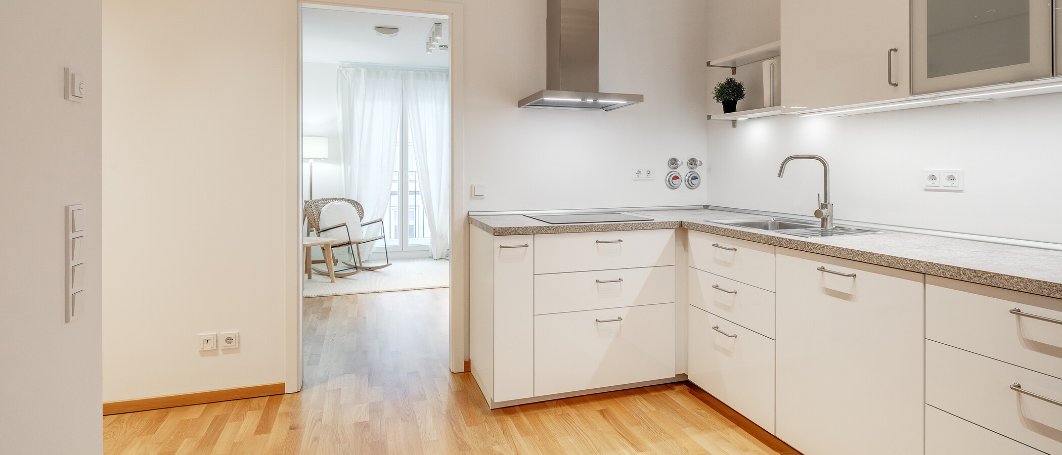квартира München Maxvorstadt 02 кухня 12025