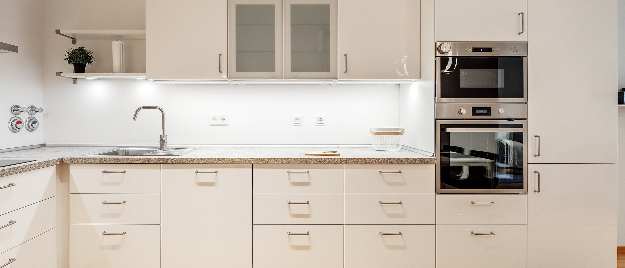 квартира München Maxvorstadt 03 кухня 12025