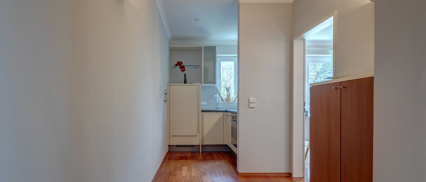 мансардная квартира München Oberföhring 02 коридор 1205