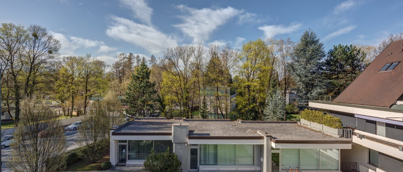 мансардная квартира München Oberföhring 01 вид из окна 1205