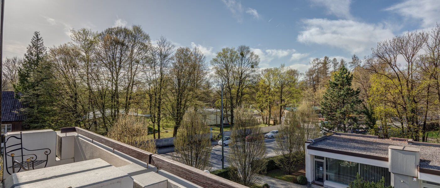 мансардная квартира München Oberföhring 02 вид из окна 1205