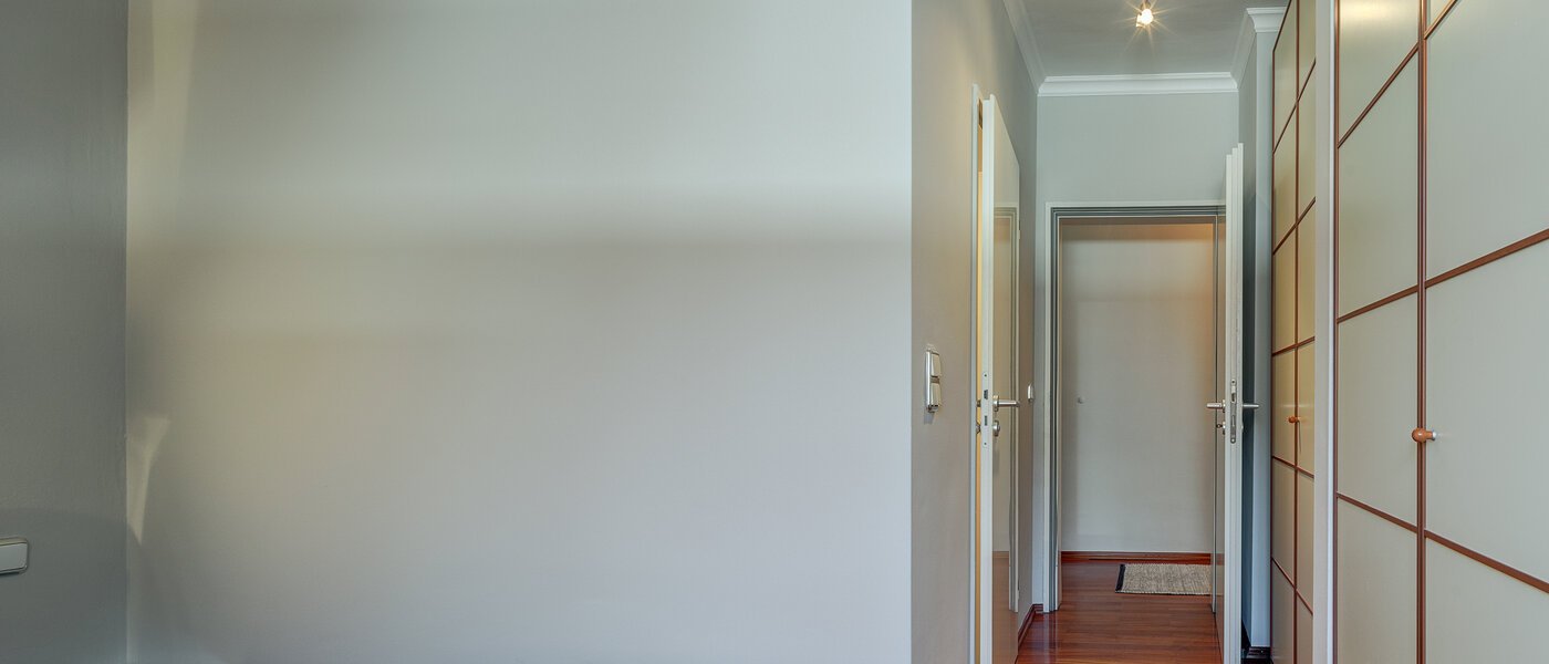 мансардная квартира München Oberföhring 04 спальная комната 1205