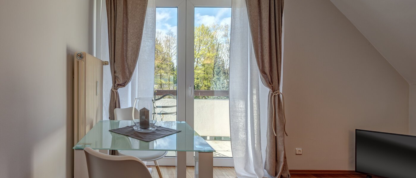 мансардная квартира München Oberföhring 02 гостиная 1205