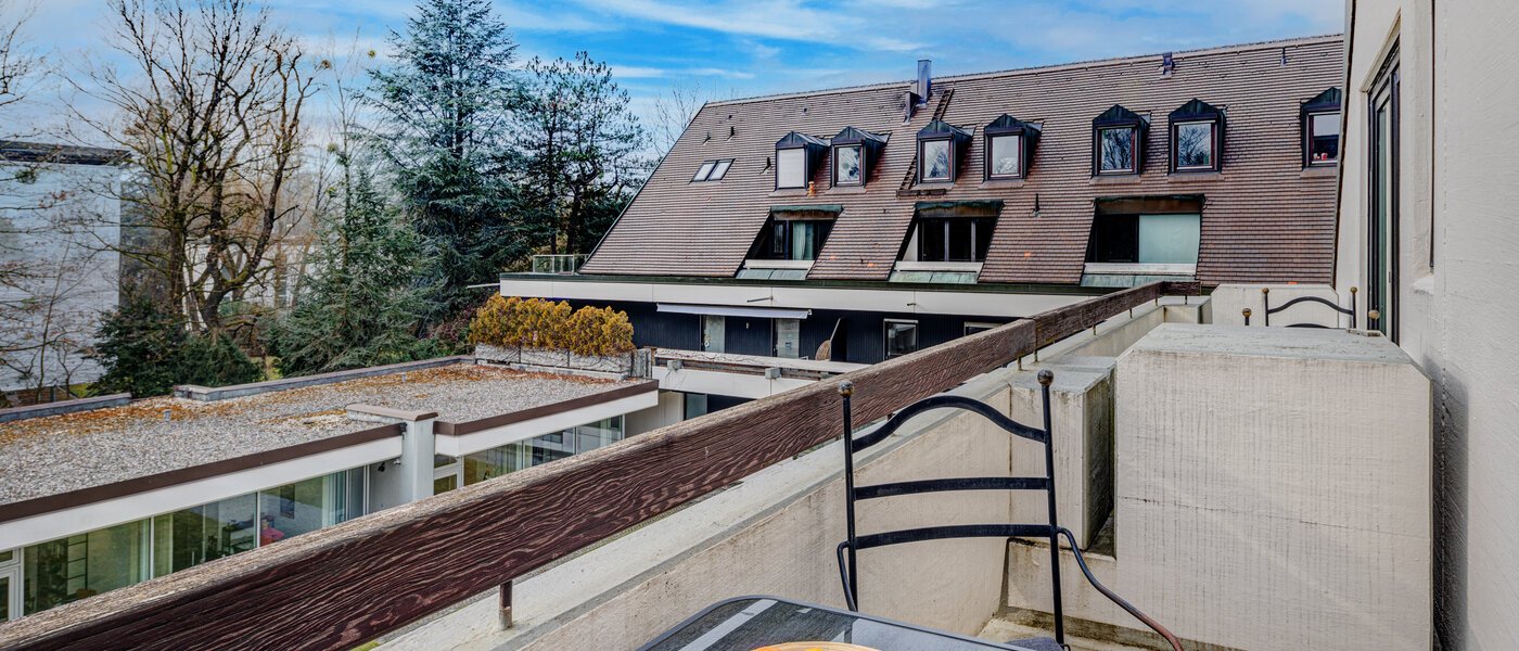 мансардная квартира München Oberföhring 01 вид из окна 1206