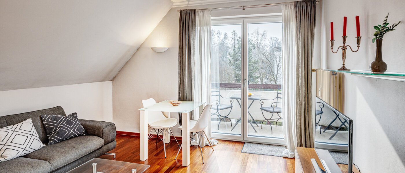 мансардная квартира München Oberföhring 02 жилое пространство 1206