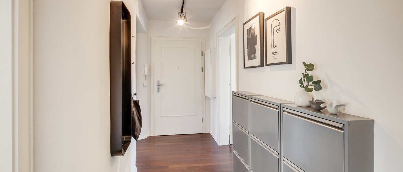 квартира München Schwabing 03 коридор 12071