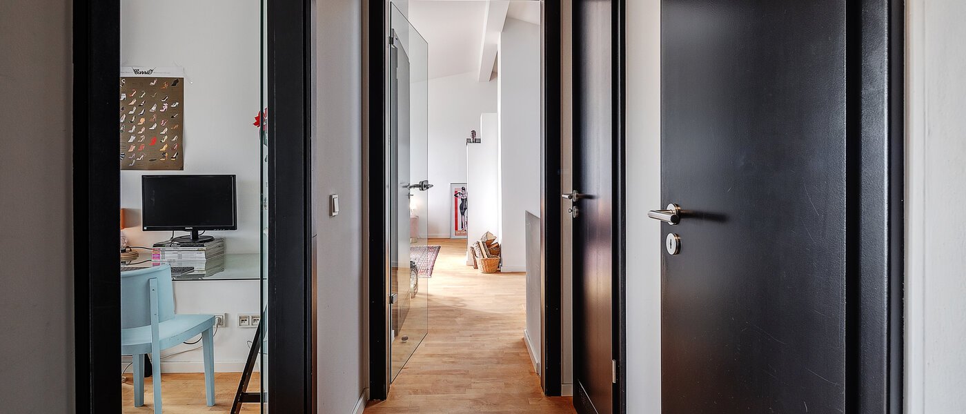 двухэтажная квартира München Ludwigsvorstadt 01 коридор 12126