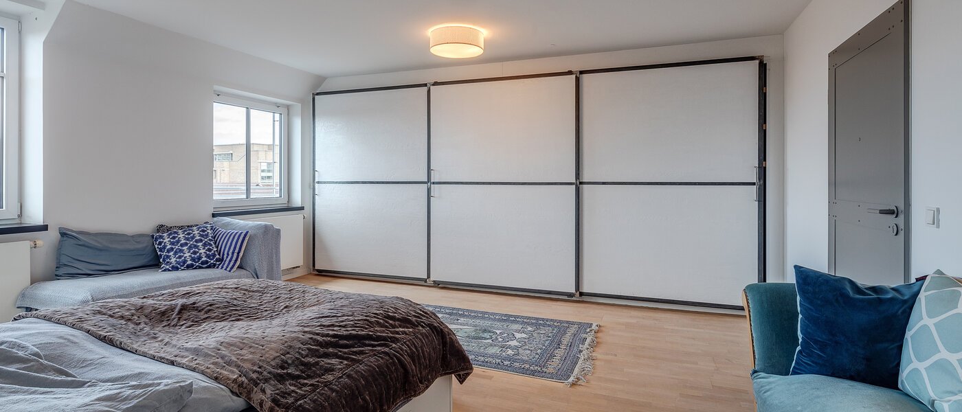 двухэтажная квартира München Ludwigsvorstadt 03 спальная комната 12126