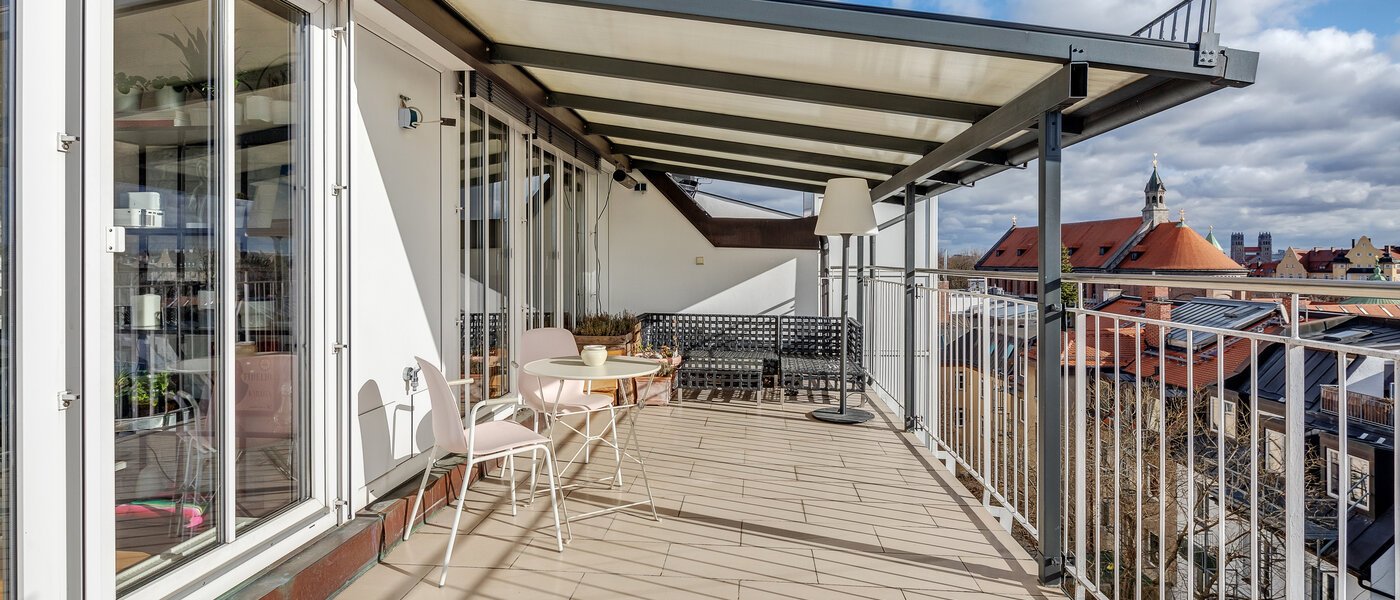 двухэтажная квартира München Ludwigsvorstadt 01 терраса с крышей 12126