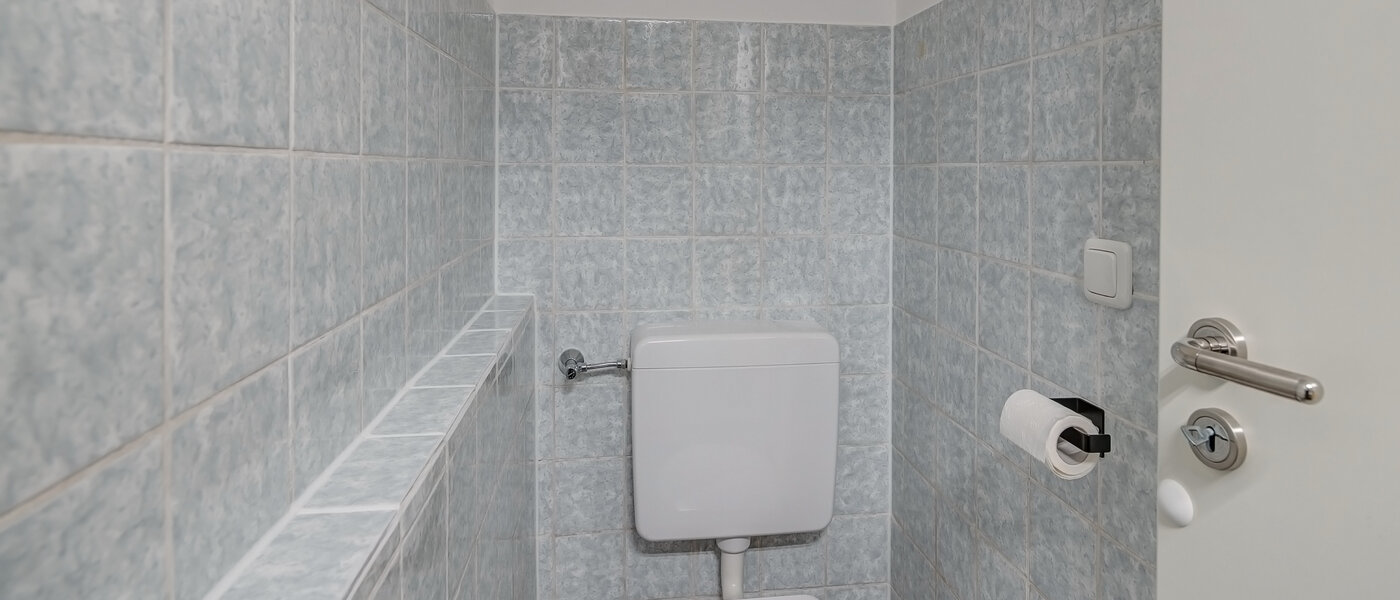 квартира München Neuhausen 02 гостевой туалет 12163