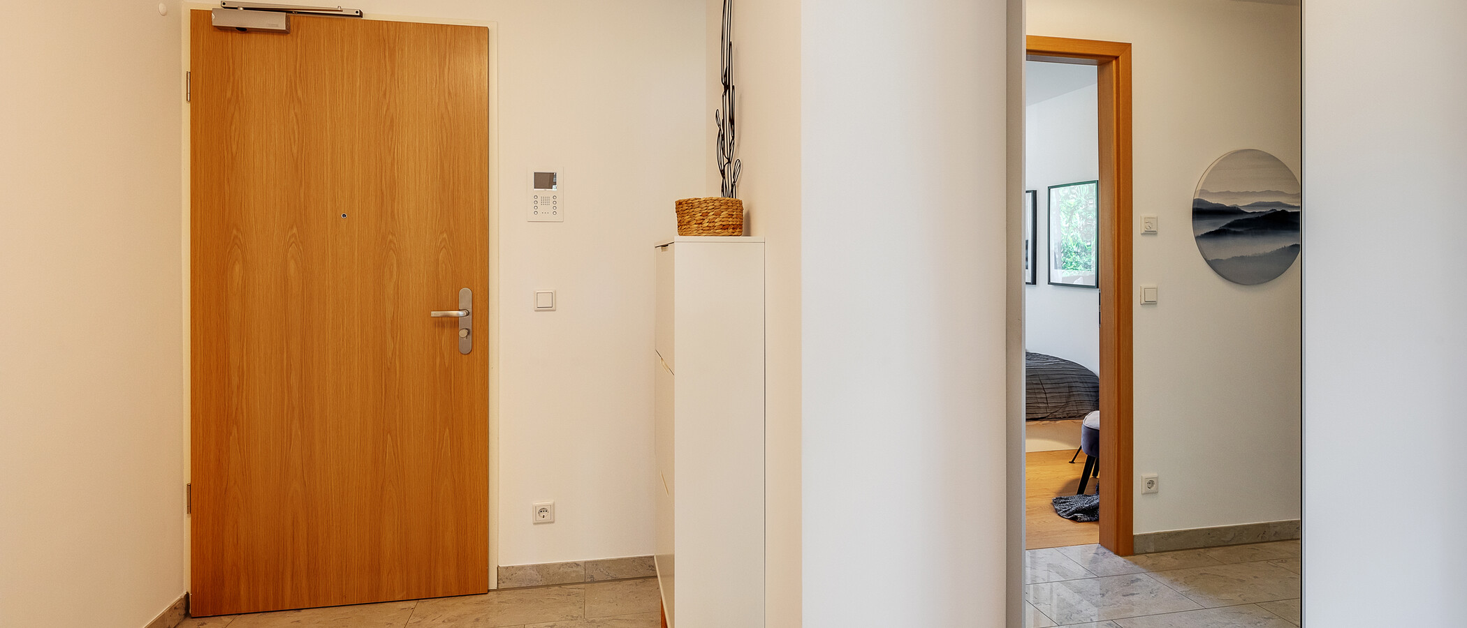 квартира München Schwabing-West 04 коридор 12170