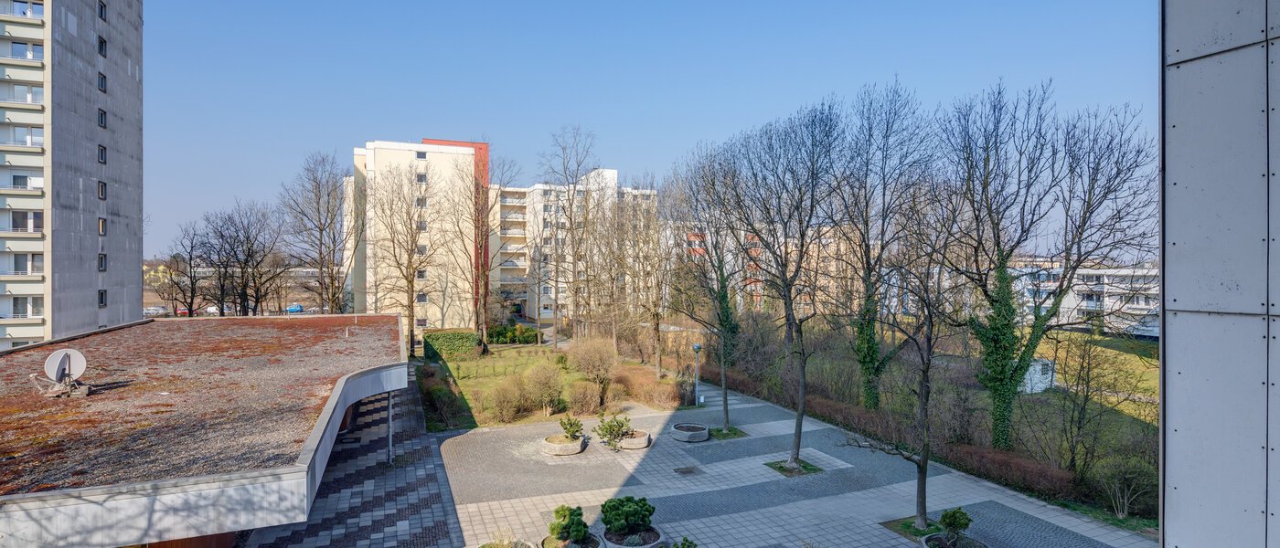 квартира München Feldmoching 01 вид из окна 12193