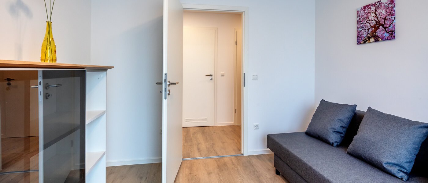 квартира München Feldmoching 03 гостевая комната 12193