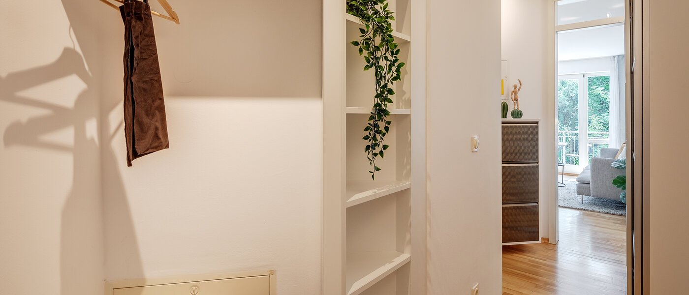 квартира München Schwabing 02 коридор 12216