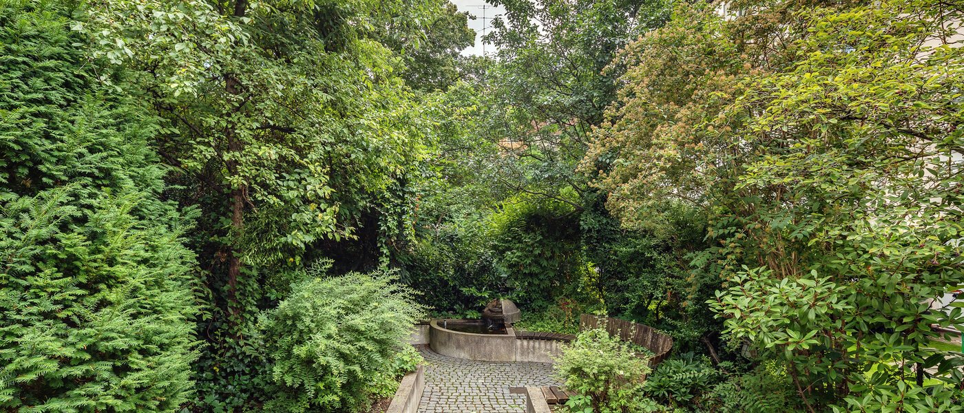 квартира München Schwabing 01 внутренний двор  12216