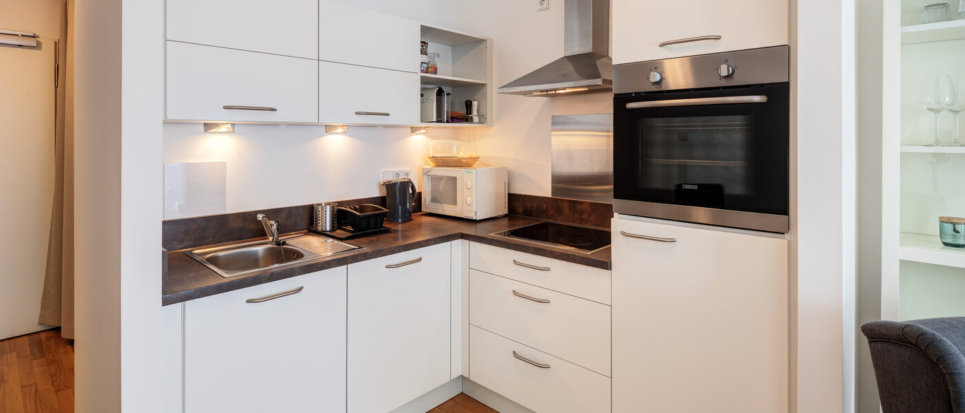 квартира München Moosach 01 кухня 12221