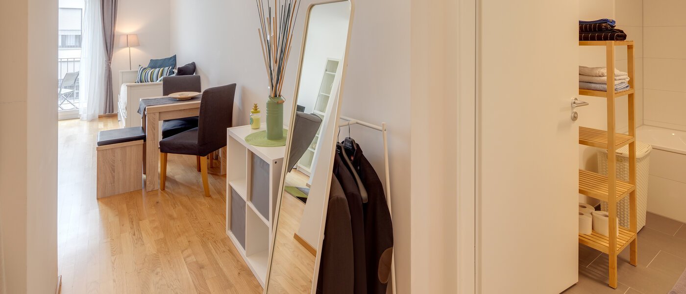 квартира München Moosach 01 коридор 12221