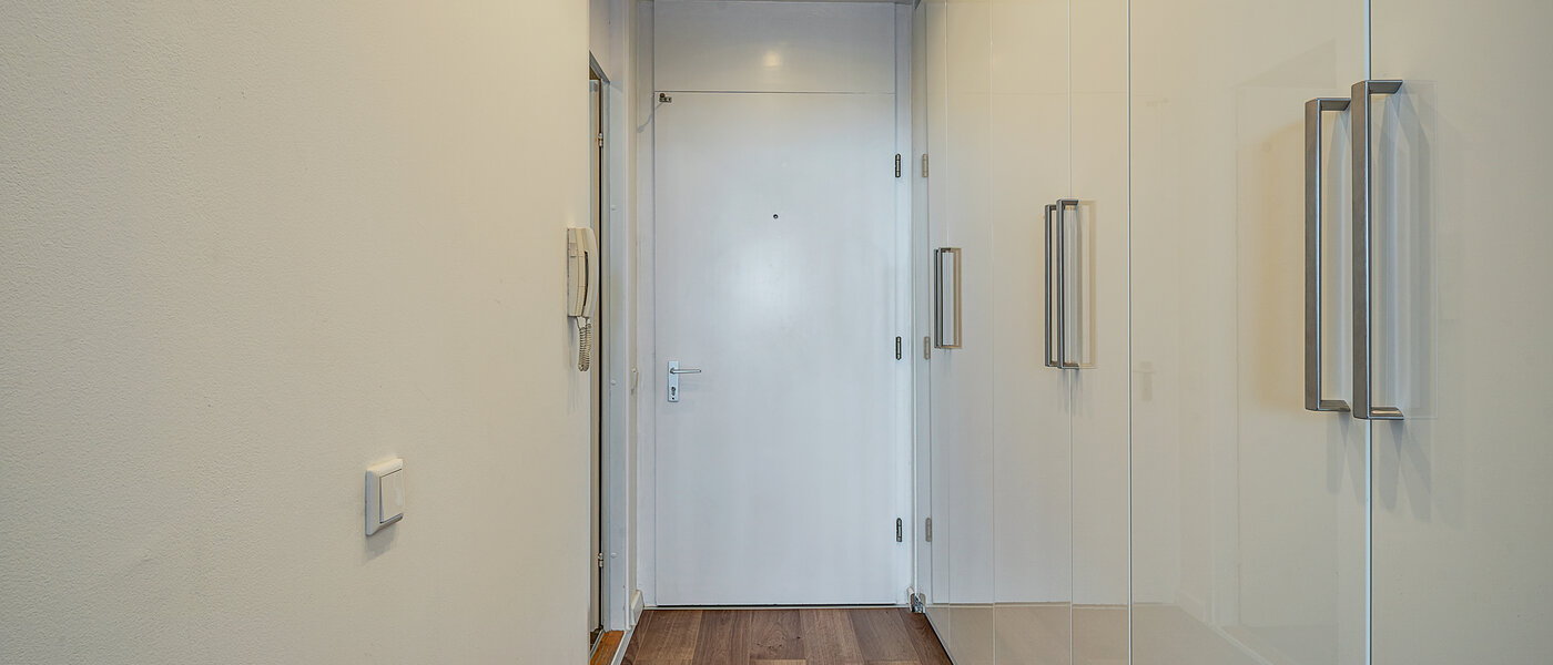 квартира München Schwabing-West 03 коридор 12225