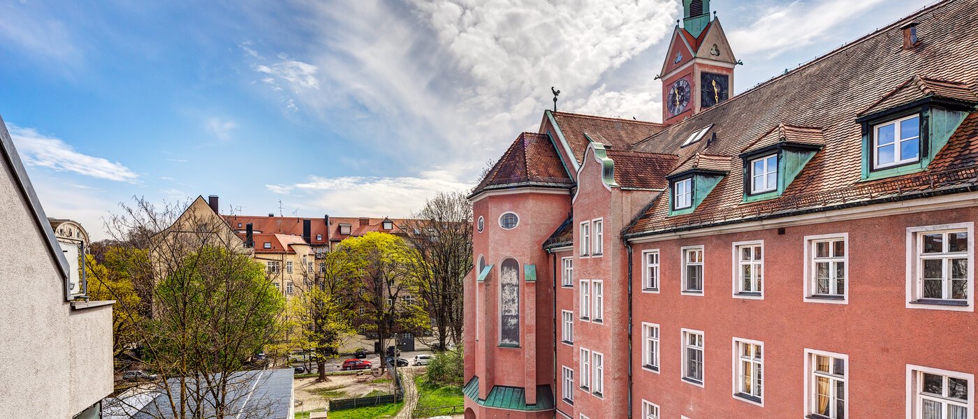 мансардная квартира München Lehel 01 вид из окна 12257