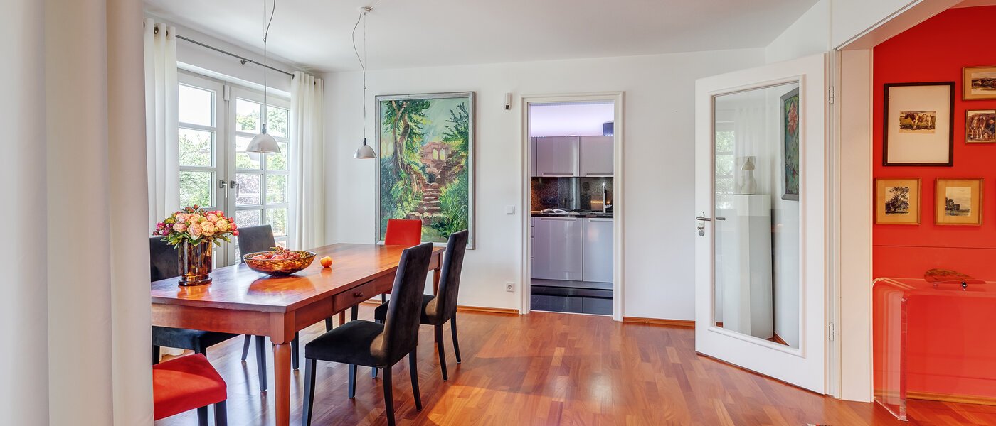 квартира München Herzogpark 03 обеденная зона 12265