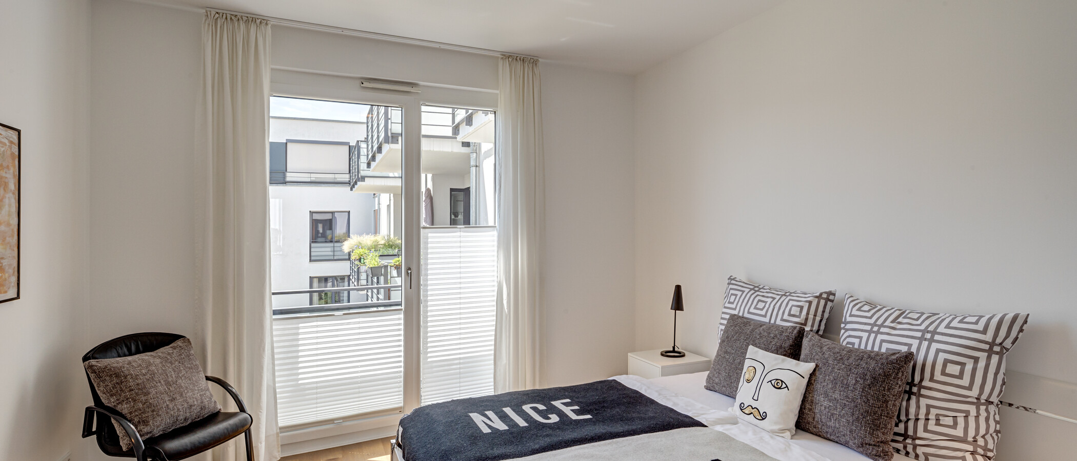 квартира München Schwabing-West 01 спальная комната 12272