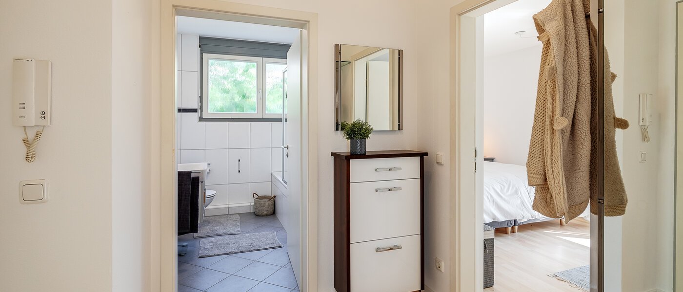 квартира с садом München Messestadt Riem 04 коридор 12287