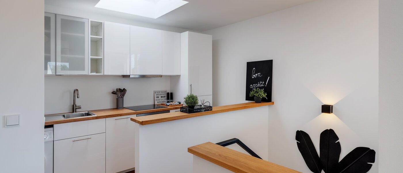 двухэтажная квартира München Moosach 01 кухня 12293