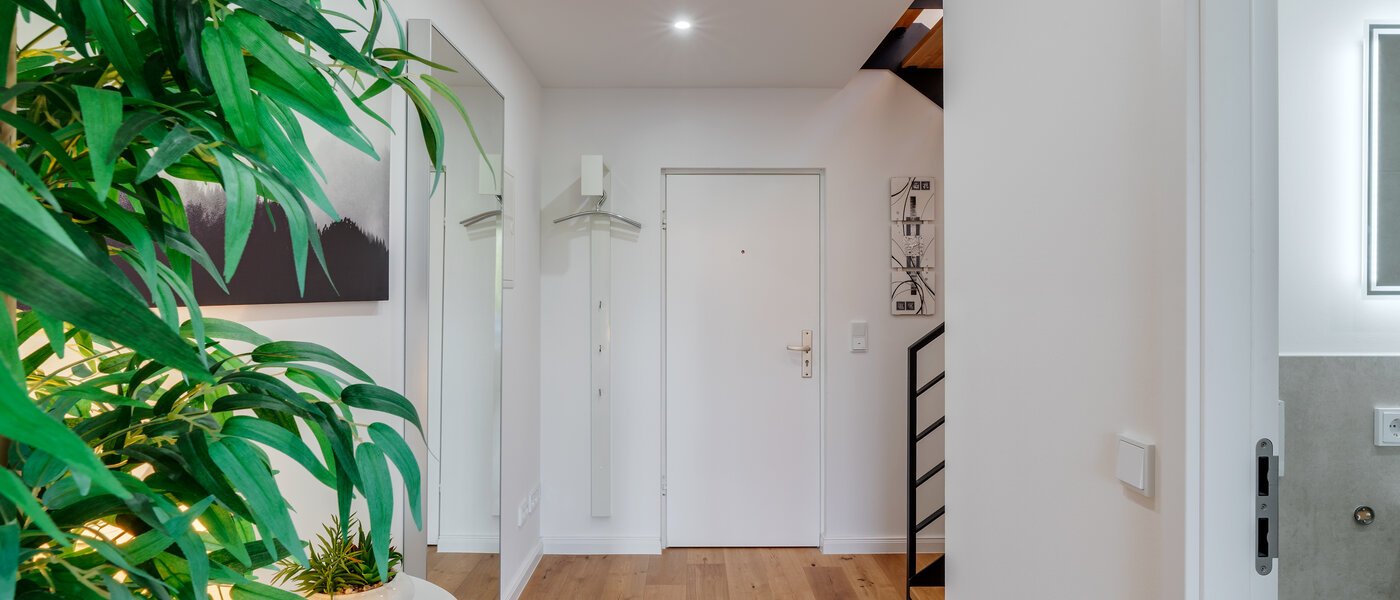 двухэтажная квартира München Moosach 04 коридор 12293