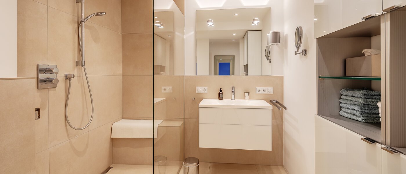 двухэтажная квартира München Cosimapark 01 ванная комната 12301