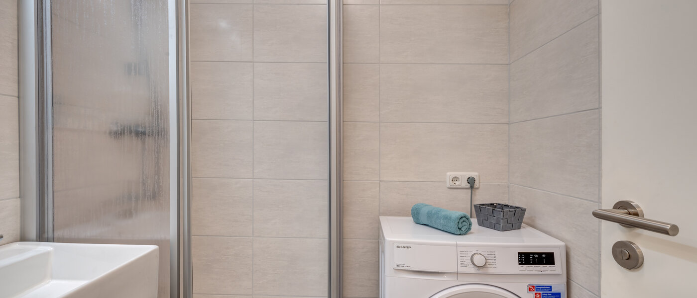 квартира München Schwabing-West (rund um den Hohenzollernplatz) 03 ванная комната 12352