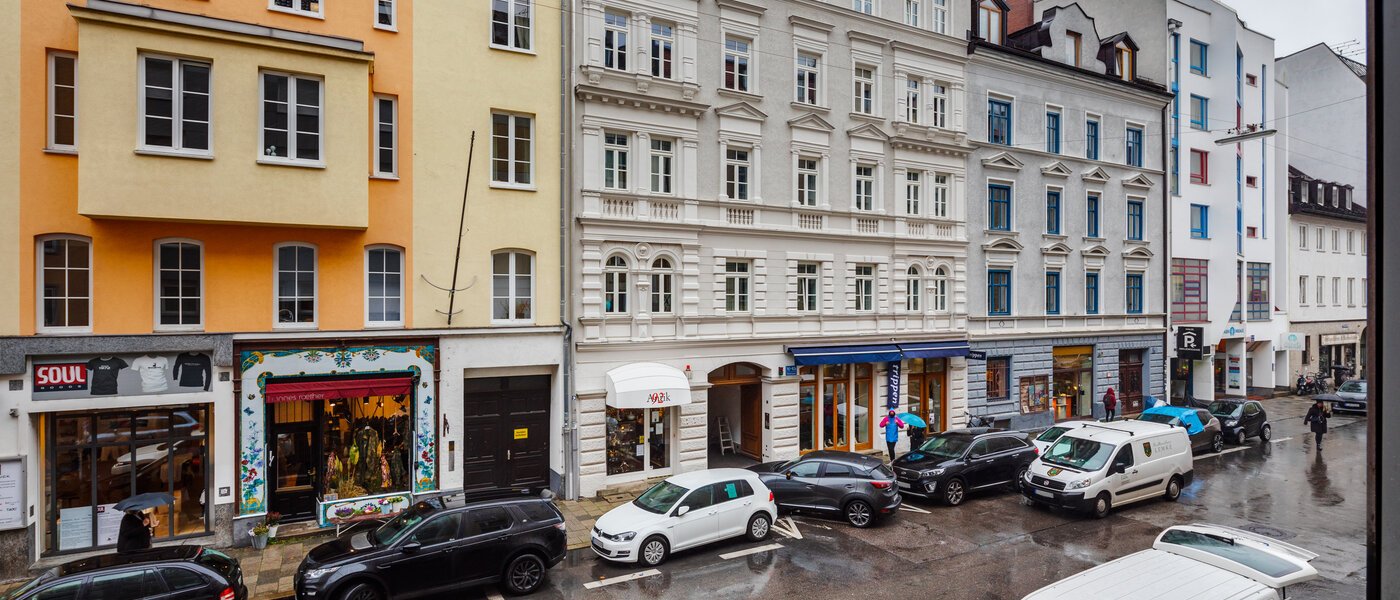 квартира München Maxvorstadt - Universitätsviertel 01 вид из окна 12374