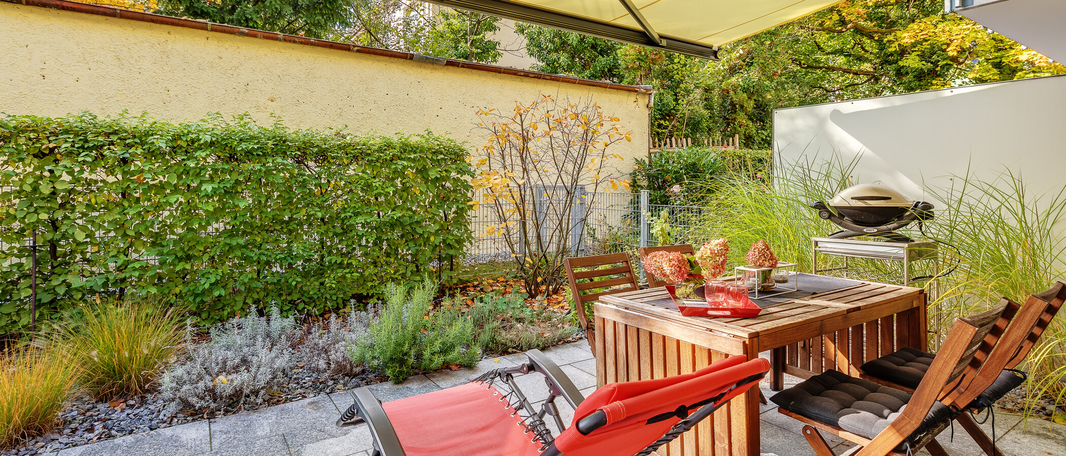 квартира с садом München Schwabing (rechts der Leopoldstraße) 01 вид из окна 12380