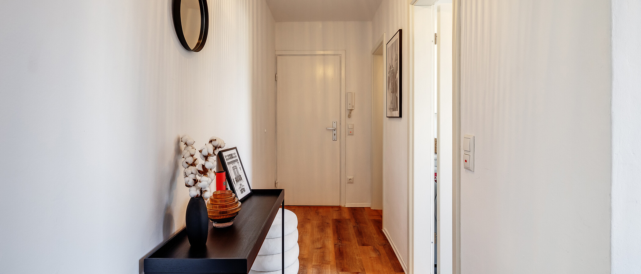 квартира München Neuhausen 02 коридор 12418